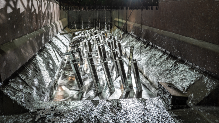 Improved quality and cost savings through new process at hot-dip galvanising plant in Finland